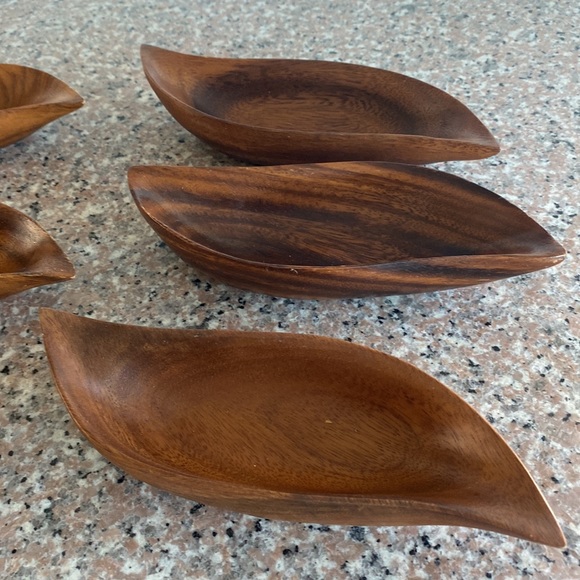 Handcarved Monkey Pod Bowls - Picture 4 of 16